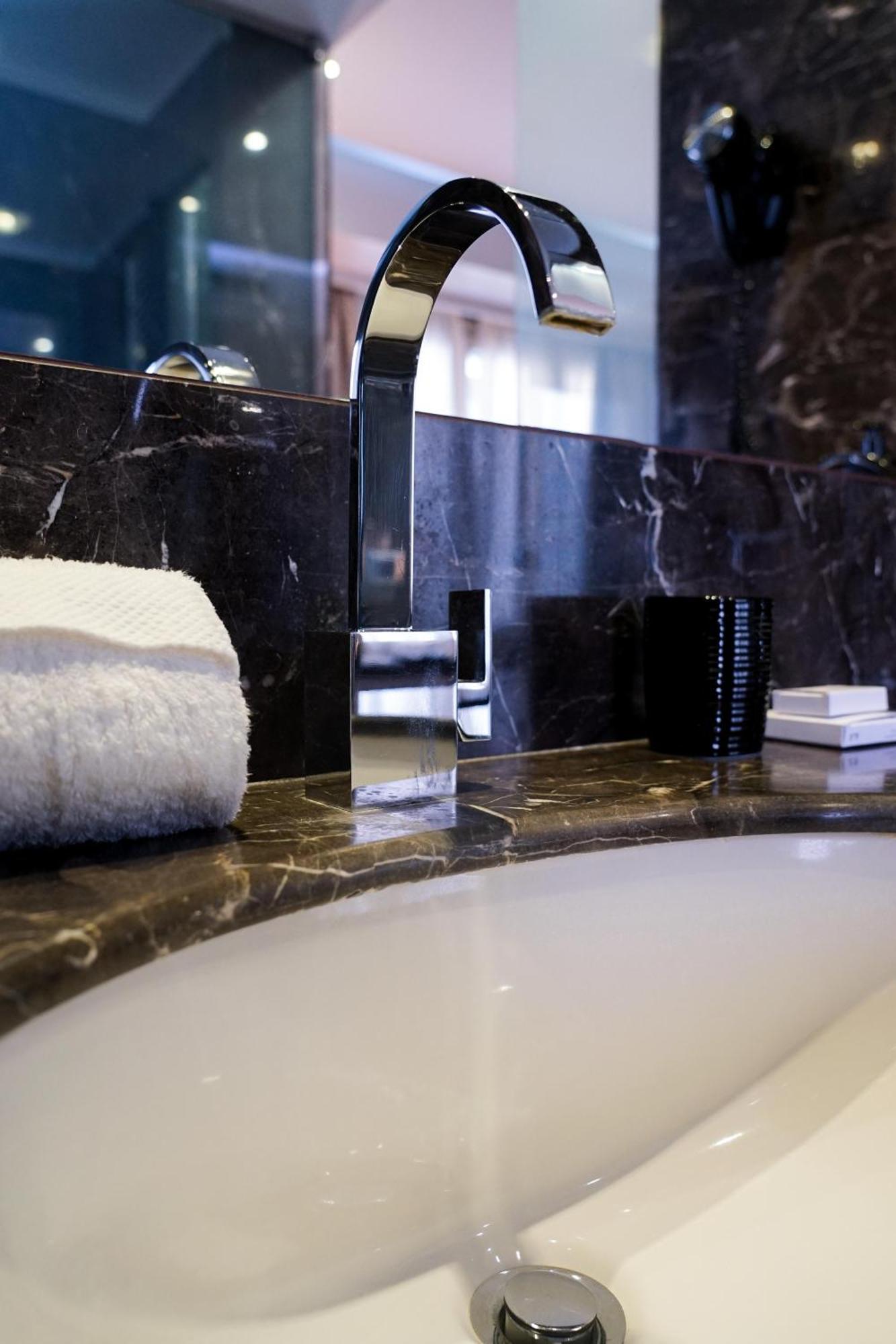 The Unique Hotel ميلان المظهر الخارجي الصورة
